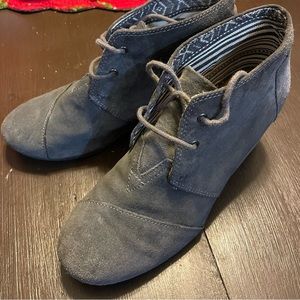 TOMS wedge boots, size 8.5 grey suade